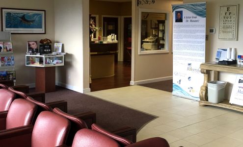 Riverside Eye Center: Brett E. Steinwand, M.D.