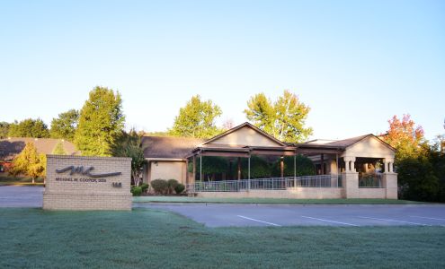 Michael Cooper Dentistry 110 S Inglewood Ave, Russellville Arkansas 72801