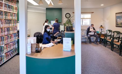 Half Moon Bay Family Dentistry | Gabriella Bateman, DDS | Riley Bateman, DDS