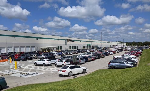 Amazon Fulfillment Center (SDF9)