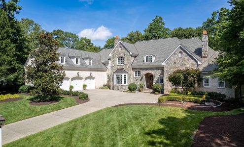 Deelyn Robinson, Realtor at Liz Moore and Associates