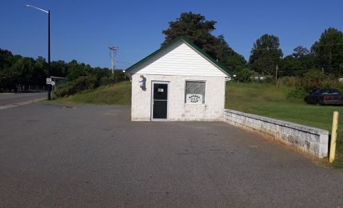 O K Barber Shop 701 Liberty St, Martinsville Virginia 24112