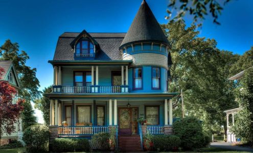 HUNT Real Estate ERA