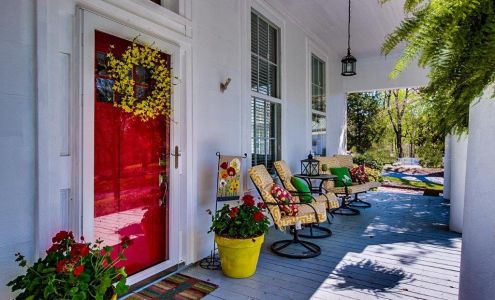 Vickie Gallimore - RE/MAX Central Realty