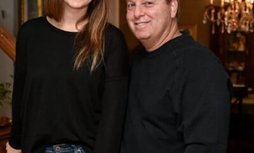 Richard J Gross DDS and Kelsey H Gross DDS 34501 Aurora Rd # 303, Solon Ohio 44139