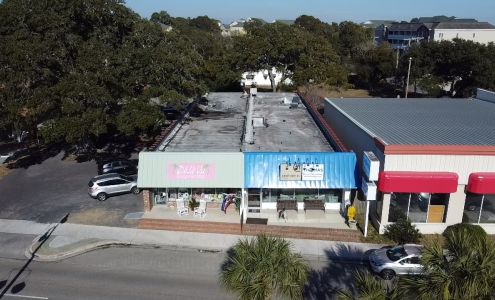 CENTURY 21 Thomas Realty