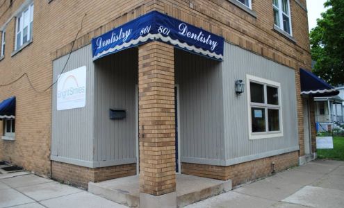 Bright Smiles Family Dentistry: Dr. Sarah J Mulloy DDS 801 Milwaukee Ave, South Milwaukee Wisconsin 53172