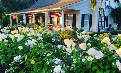Laurel Hedge Estacada