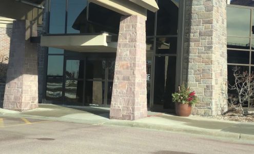 Avera Medical Group McGreevy 69th & Western