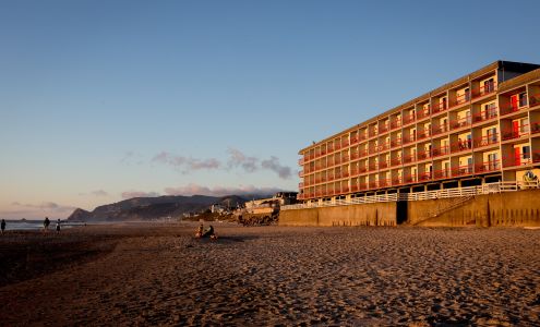 Surftides Lincoln City
