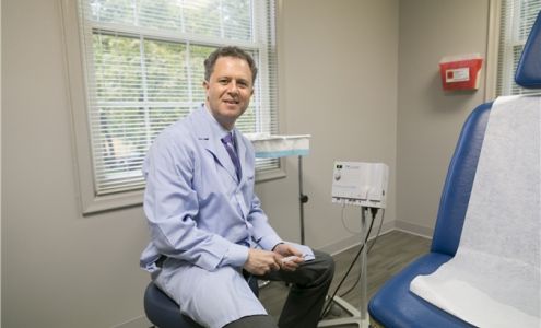 Craig Singer MD Dermatology 31000 Telegraph Rd #260, Franklin Michigan 48025