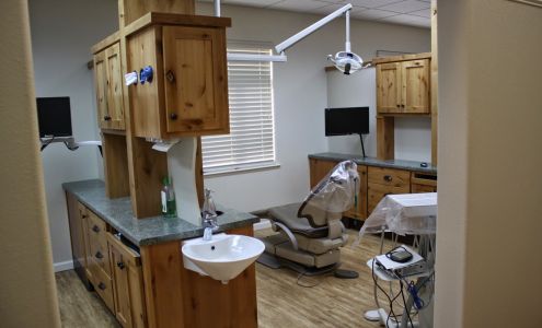 Rodney Peter, DDS & Dennis Jones, DDS 49255 Golden Oak Loop, Oakhurst California 93644