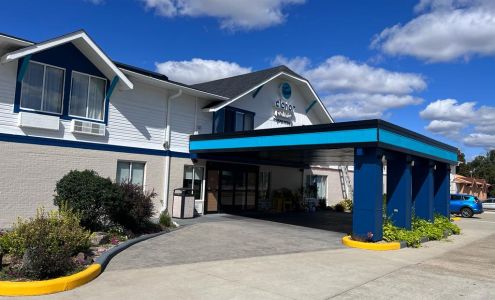 Clarion Pointe Jasper