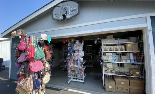 Lighthouse Gift Shop