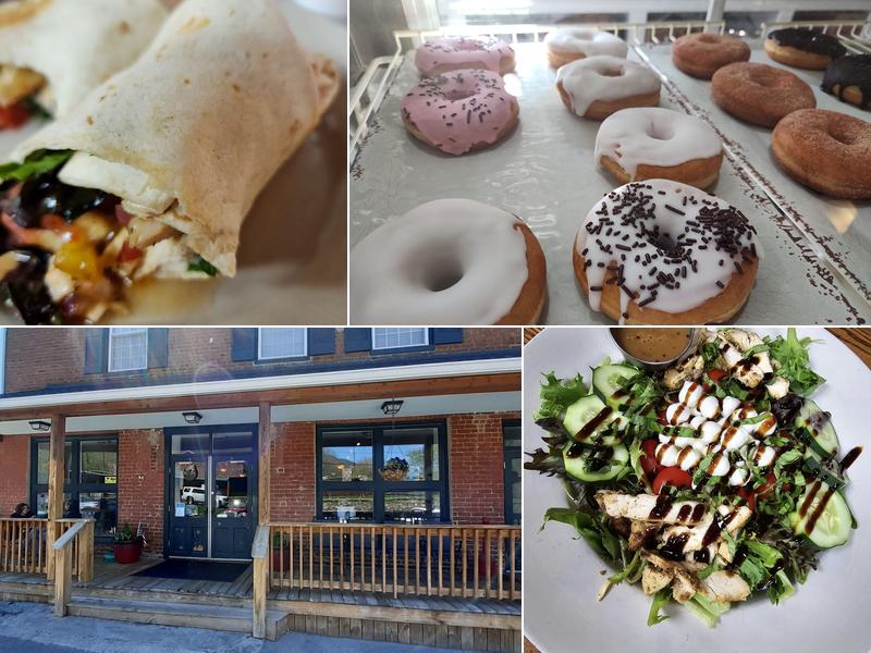 Family Tree T's Cafe