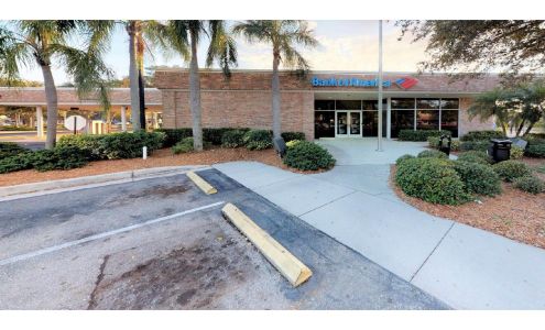 Bank of America (with Drive-thru services)