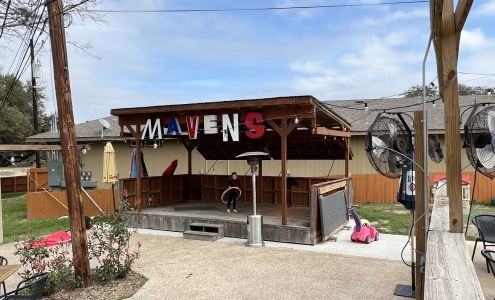 Maven's Inn & Grill