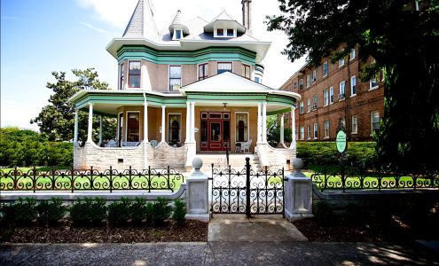 Hassinger Daniels Mansion Bed and Breakfast