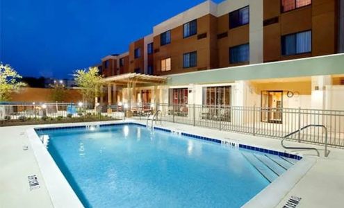 Courtyard by Marriott Troy