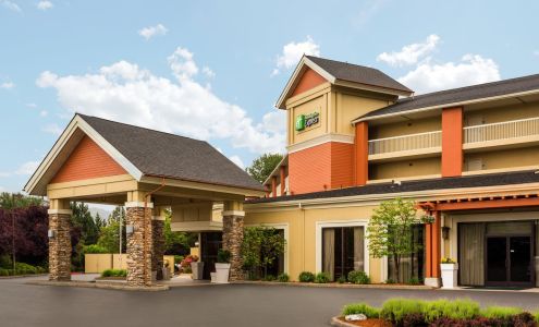 Holiday Inn Express Roseburg, an IHG Hotel