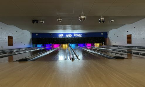 Pin And Tonic Beecher