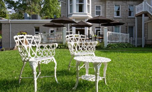 The Westover Inn St. Marys