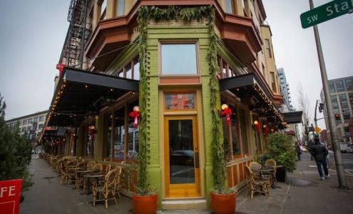 McMenamins Crystal Hotel