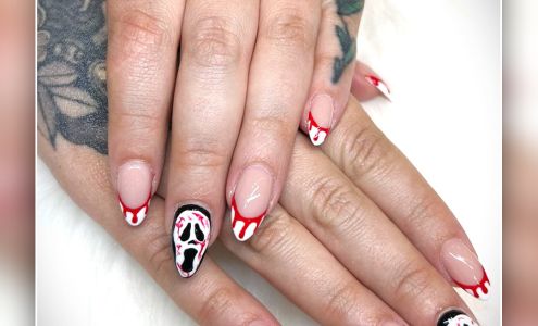 Palace Nail Spa 110-1505 Admirals Rd, Victoria British Columbia V9A 2P8