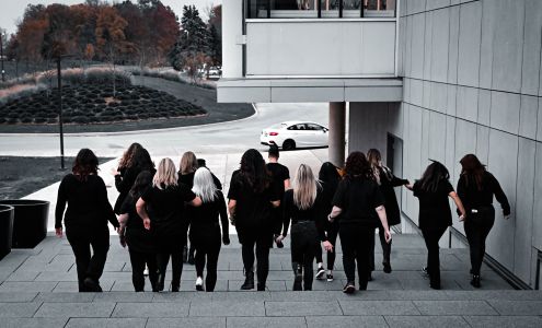 Moda Hair Salon Sarnia 1330 Exmouth St, Sarnia Ontario N7S 3Y9