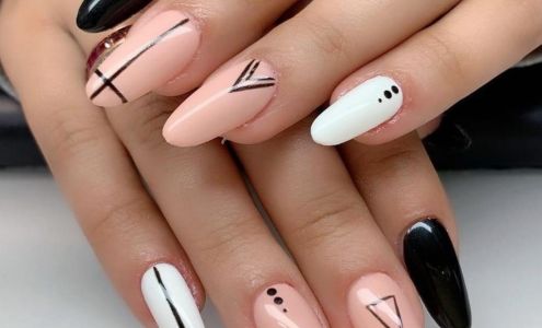 Langford Nail Art & Spa Ltd. 107- 721 Station Ave, Victoria British Columbia V9B 2S1