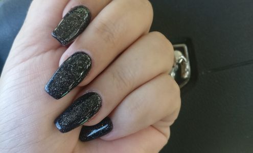 Regal Nails, Salon & Spa