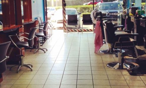 Stunt's Barber & Beauty Lounge 3007 W Commercial Blvd STE 103, Fort Lauderdale Florida 33309