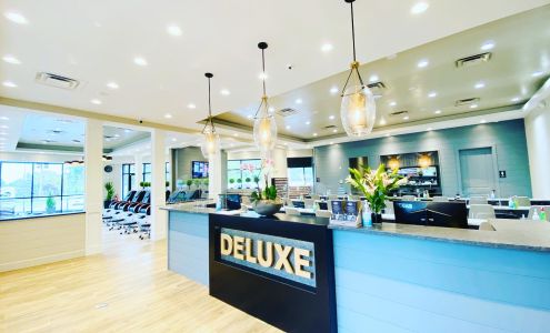 Deluxe Nails Salon & Spa of Oakley