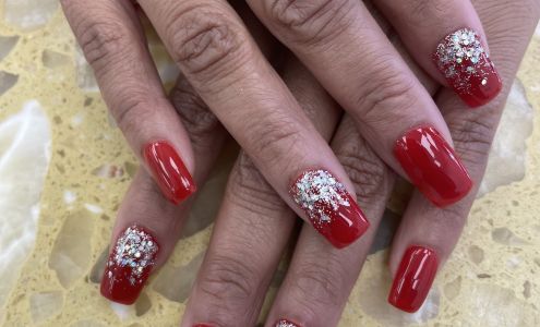 Akter Nails