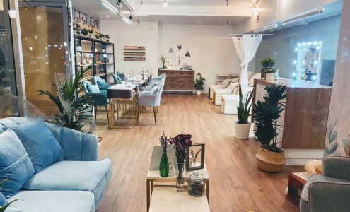 Naillist nail eyelash salon