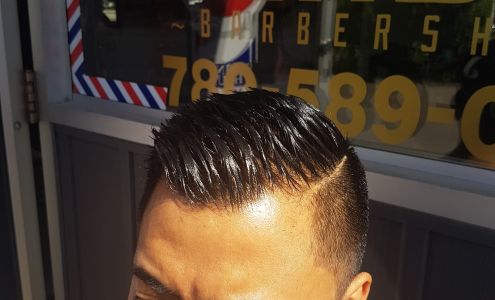 Legendary Barbershop Fort Saskatchewan 9903 102 St, Fort Saskatchewan Alberta T8L 2C4