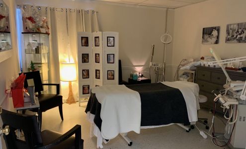 Ari Skin Care (Luxury Aesthetic Center)