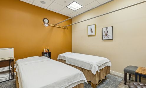 Royalty Massage Spa 4835 N O'Connor Rd # 130, Irving Texas 75062