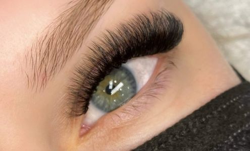 K&V Lash Studio