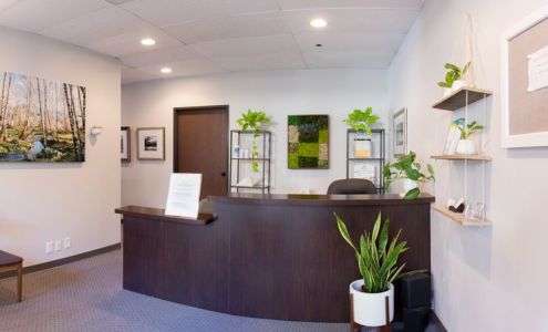 Katie Marienthal LAc