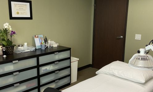 Rumiko Onishi, L.Ac. 7921 Professional Cir, Huntington Beach California 92648