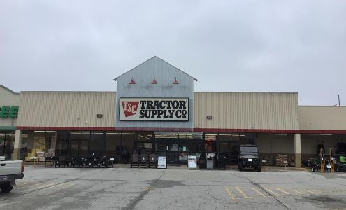 Tractor Supply Bolivar