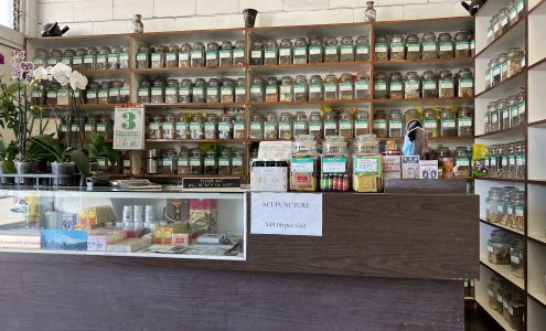 Chinese Herbs & Acupuncture