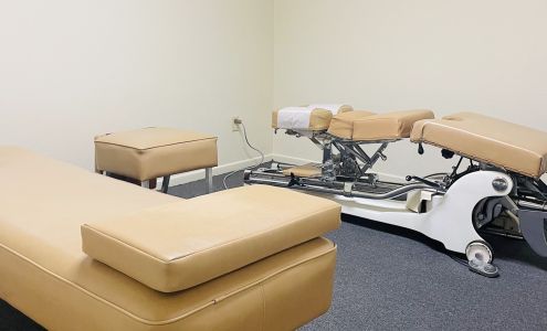 Broberg Chiropractic Clinic 550 S Eremland Dr, Covina California 91723