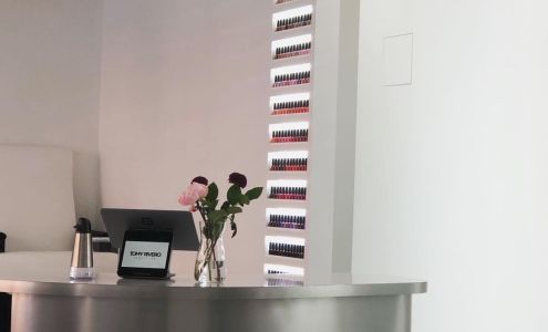 Tomy Rivero Beauty Lab Nail Salon and Spa