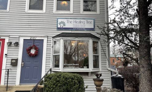 Dr. Cynthia Durakis, Chiropractor