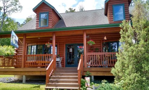 Pine Ridge Gift Shop, Bakery and Coffee Shop - Seasonal May thru October Kabetogama