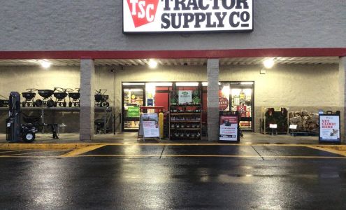 Tractor Supply Lenoir City