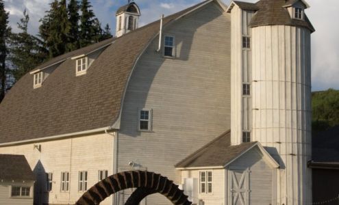 Artisans At the Dahmen Barn Uniontown