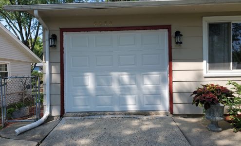 J&J Garage Door and Electric Openers 15N272 IL-25, East Dundee Illinois 60118